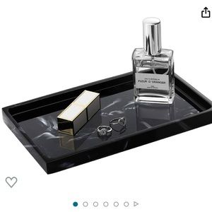 Jewelry/ perfume tray
